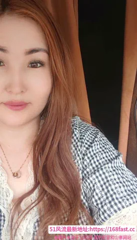 车震大胸骚妇 图片 1