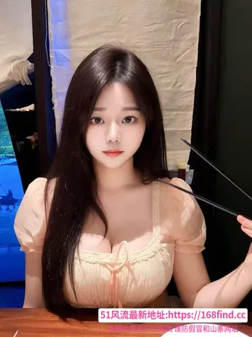 E奶大波思思 图片 1