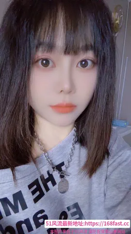 短发活泼娃娃脸 图片 1