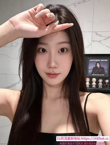 在校兼职嫩妹大长腿 图片 1