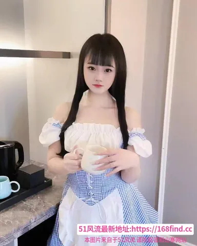 00后学妹依恋 图片 1