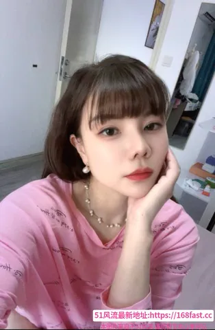 大奶姐姐小叮当 图片 1