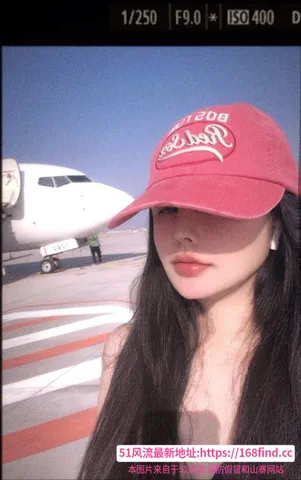 G杯大胸丰臀四川妹 图片 1